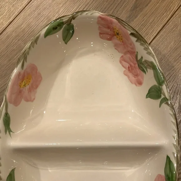Franciscan Earthenware Desert Rose Bakeware